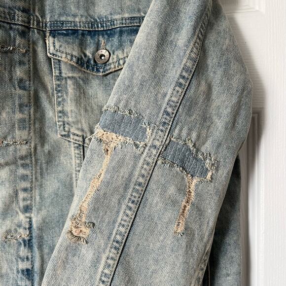 Topman Distressed Denim Jacket - Size M - NWT - Picture 6 of 10